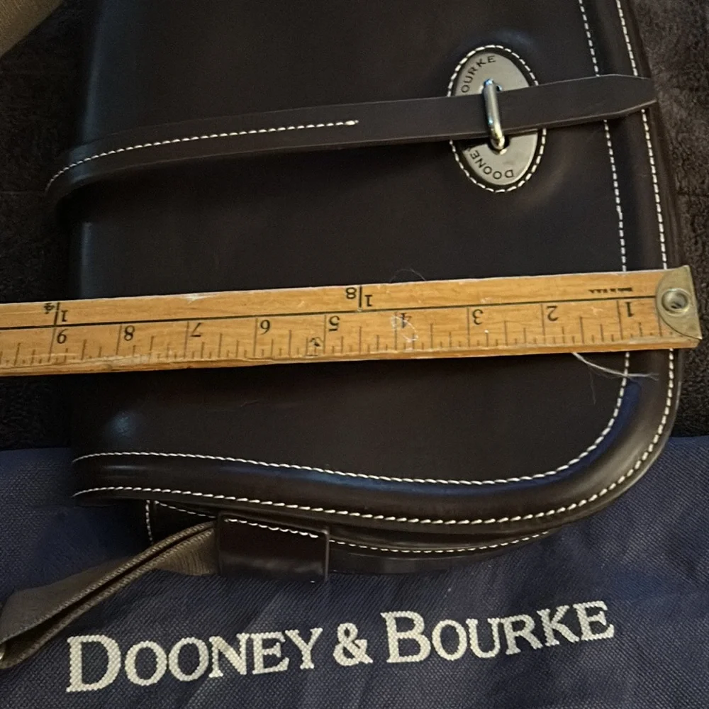 New Dooney and Bourke bag - Picture 13 of 14